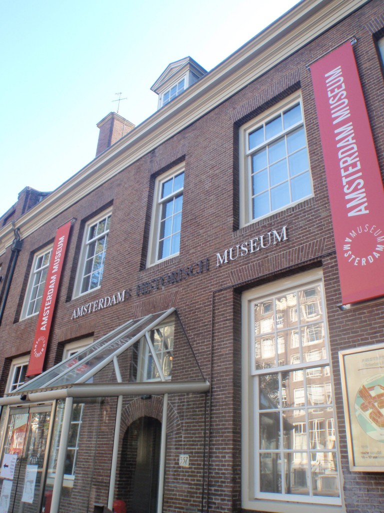 The facade of the Amsterdam History Museum